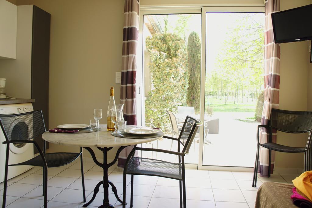 Residence Les Peupliers Loriol-du-Comtat المظهر الخارجي الصورة